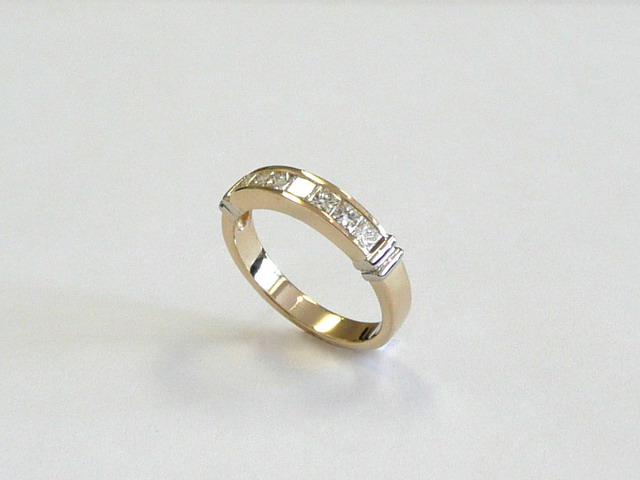 R11907DM-.70