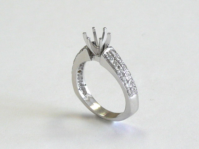 R1240